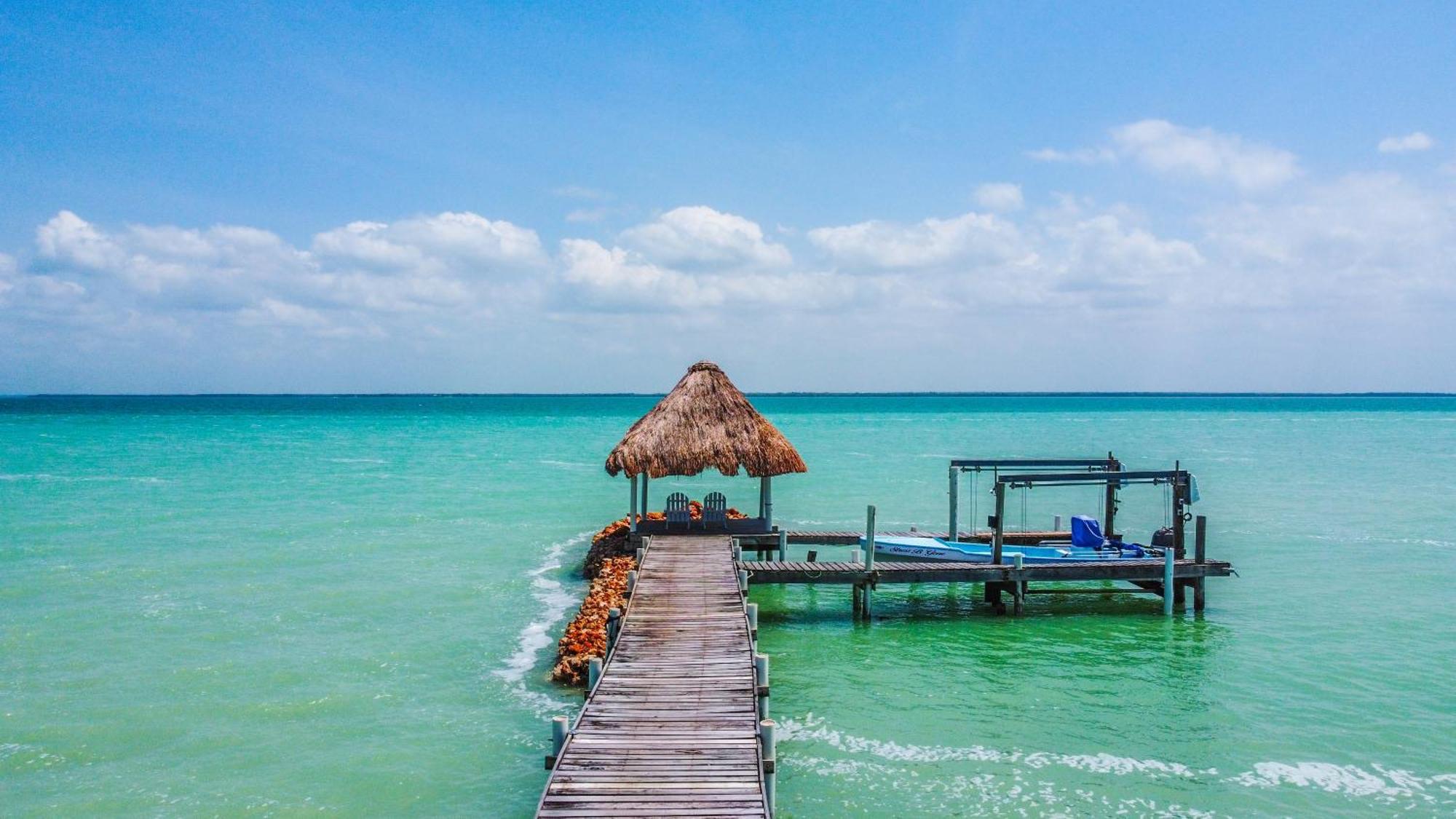 Tilt-Ta-Dock Resort Belize Corozal Exterior photo